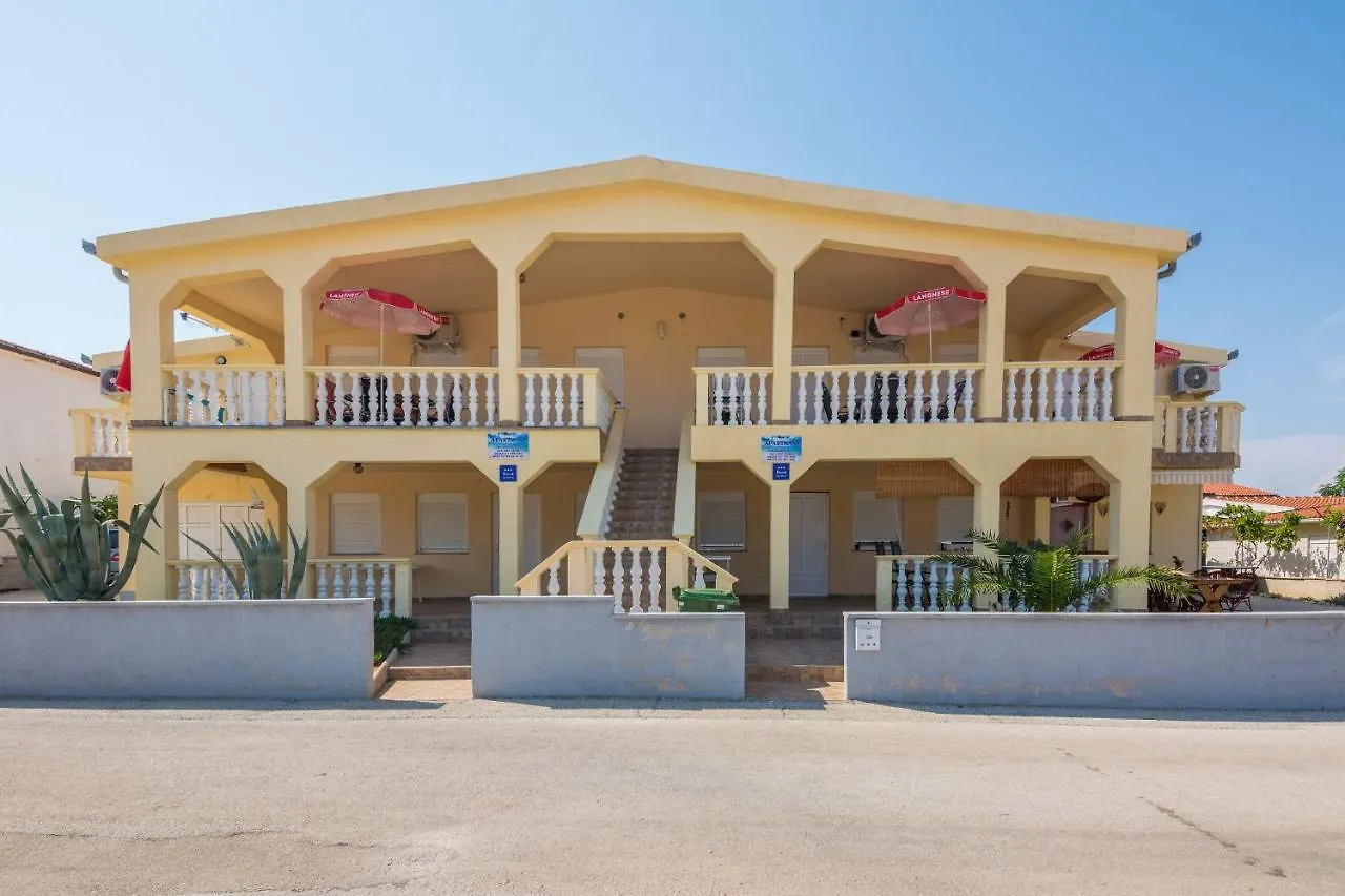 Apartments Delic/Pejic Vir